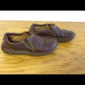 Born leather slip on shoes